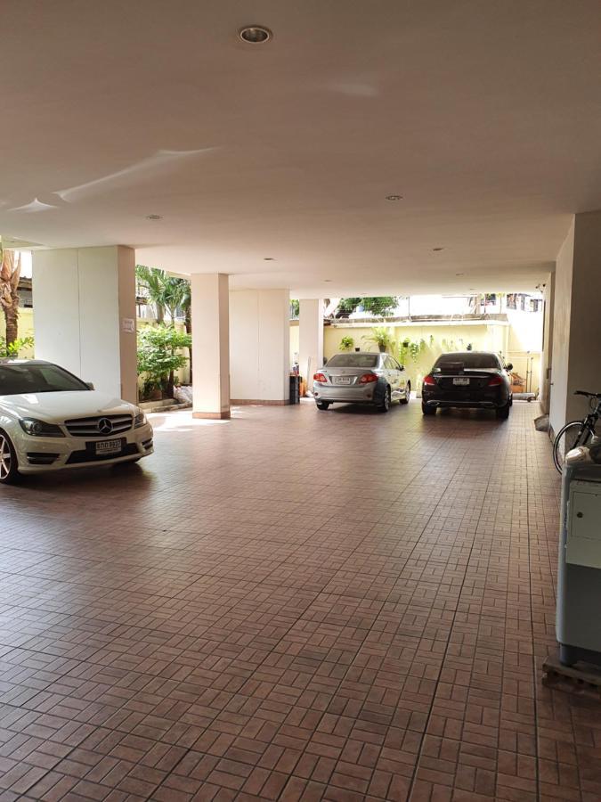 552 Residence Bangkok Buitenkant foto
